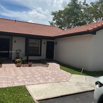 Building Photo - 15272 SW 46th Ln