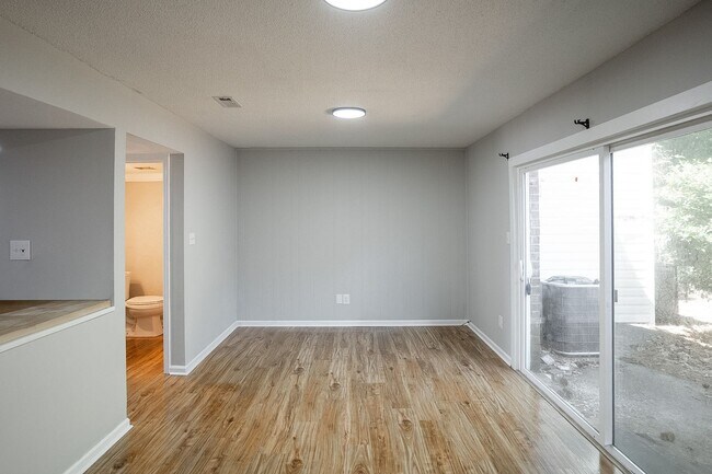 Building Photo - 2398 Winston Way