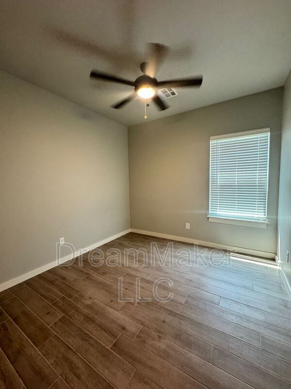 Building Photo - 4974 Magnolia Mdw Wy