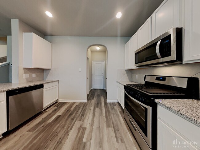 Building Photo - 3465 Wooded Ln