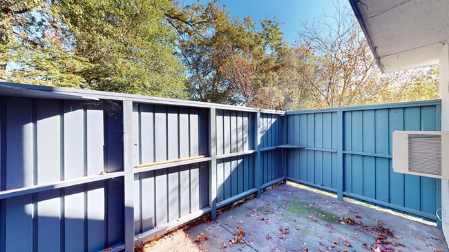 Building Photo - 390 Alameda del Prado