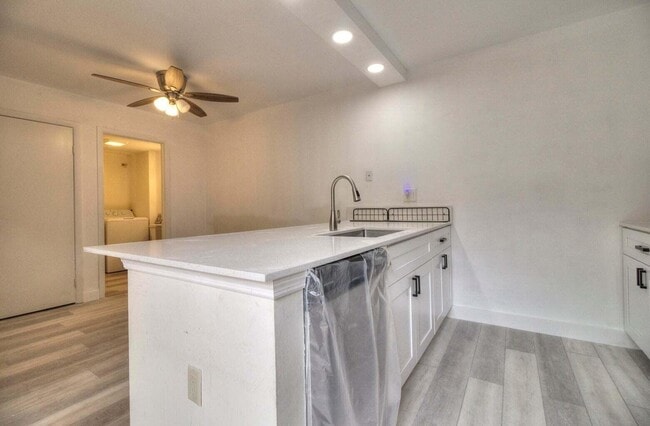 Building Photo - 593 Green Springs Pl