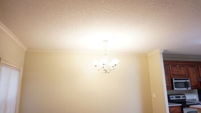 Building Photo - 3406FBarack