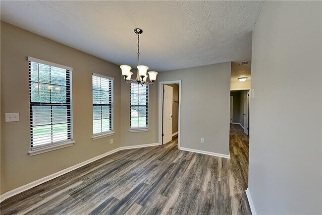 Building Photo - 2888 Cardinal Trce