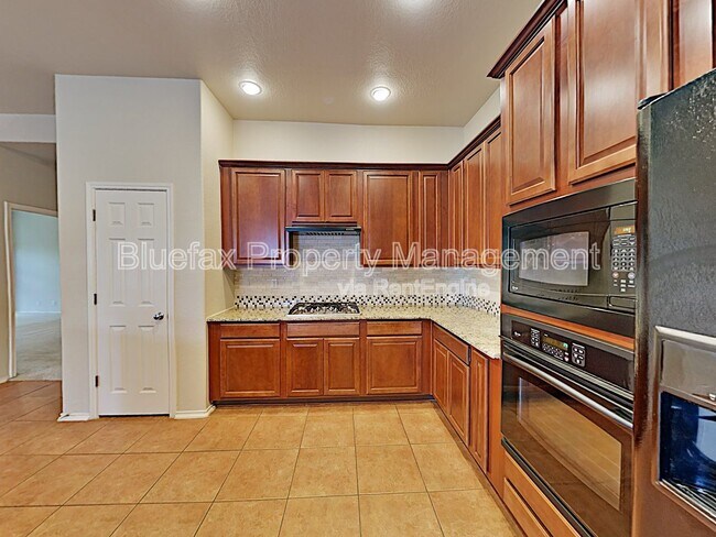 Building Photo - 3619 Sweet Olive
