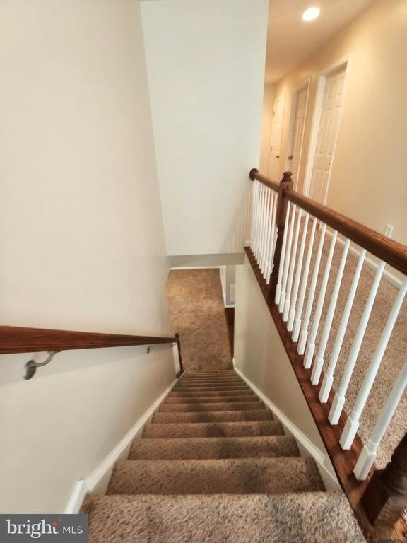 Building Photo - 2913 Lakeview Pkwy
