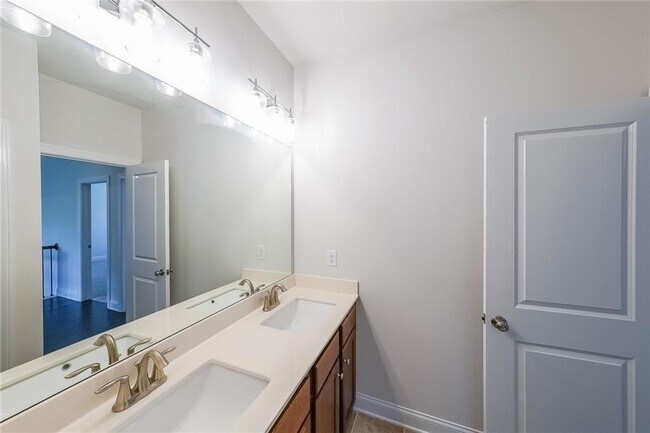Building Photo - 5789 Creek Indian Dr