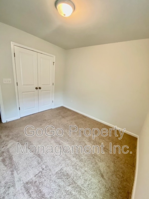 Building Photo - 811 Millsgrove Ct