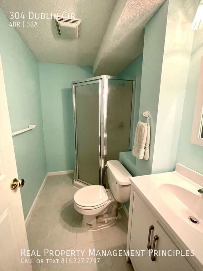 Building Photo - 304 Dublin Cir