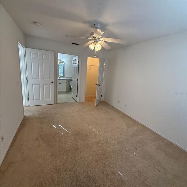 Building Photo - 36027 Deer Creek Dr