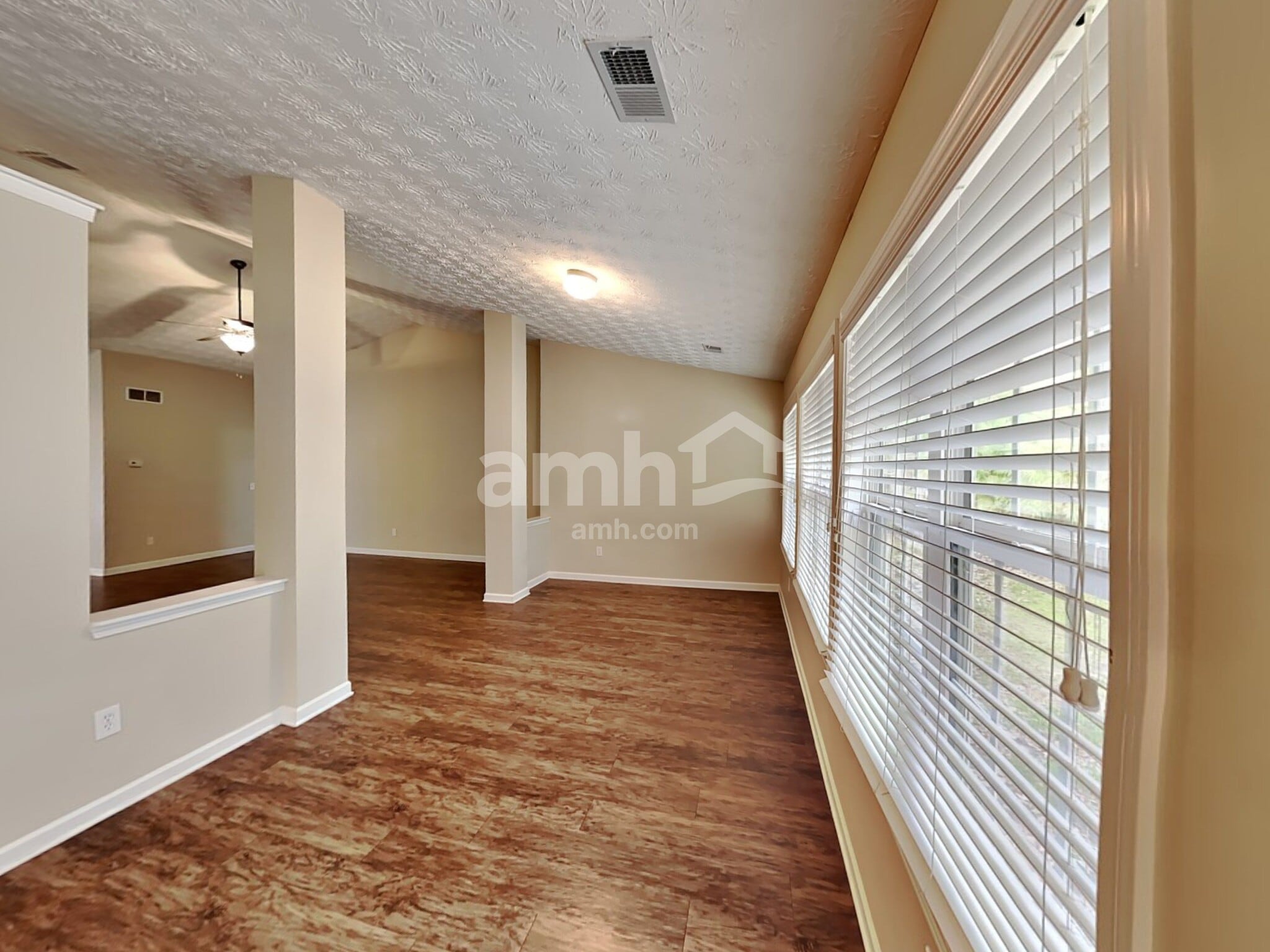 Building Photo - 2166 Blueberry Ln