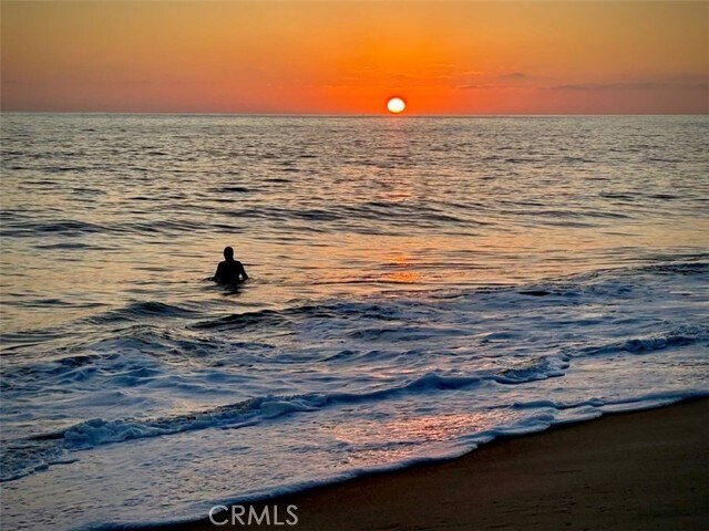 Building Photo - 34 Blue Lagoon