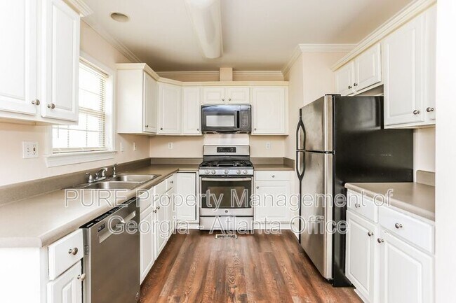 Building Photo - 1934 Ivy Glen Dr