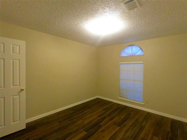 Building Photo - 2630 Kimberly Dr