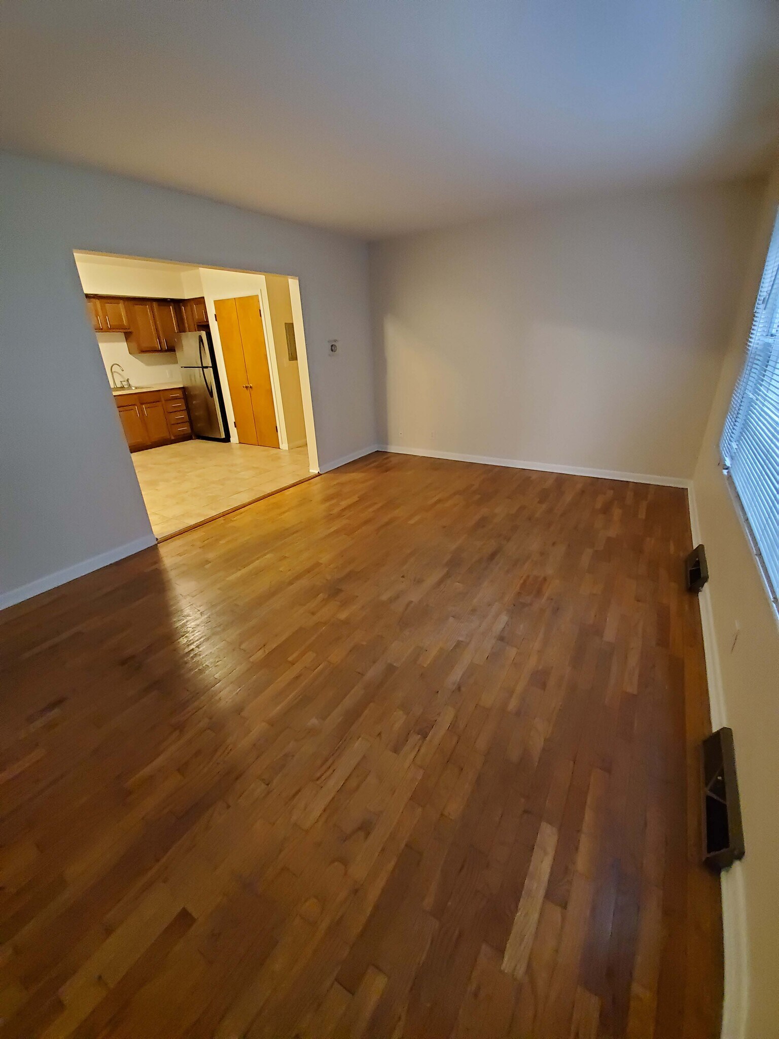 Building Photo - 76 Union Ave SE