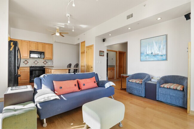 Building Photo - 488 E Ocean Blvd