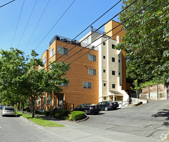 Building Photo - Magnolia Court