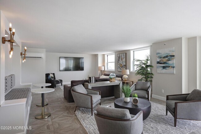 Building Photo - 675 Ocean Ave N