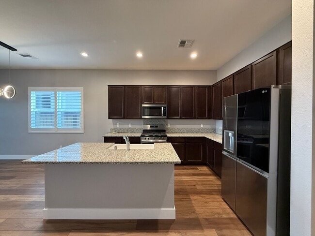 Building Photo - Beautiful single story Toll Brothers Home in The Prestiges Stonebrook Community