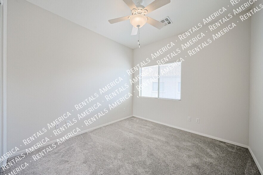 Building Photo - 15289 W Desert Hills Dr