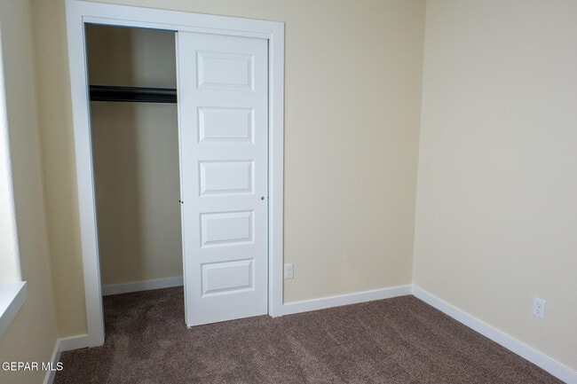 Building Photo - 14273 Hacienda Rock Dr