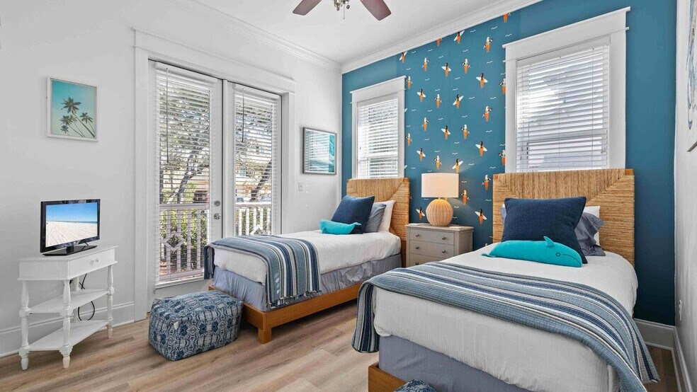 Building Photo - 269 San Juan Ave