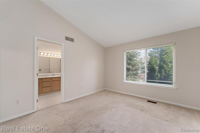 Building Photo - 4721 Carrington Dr