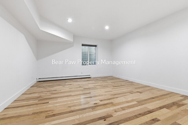 Building Photo - "Charming North  Evergreen Townhouse" "