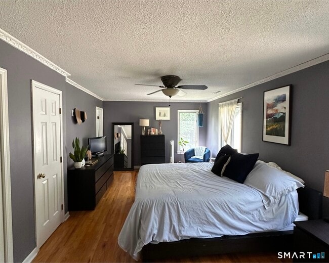 Building Photo - 11 Orchard Hill Rd