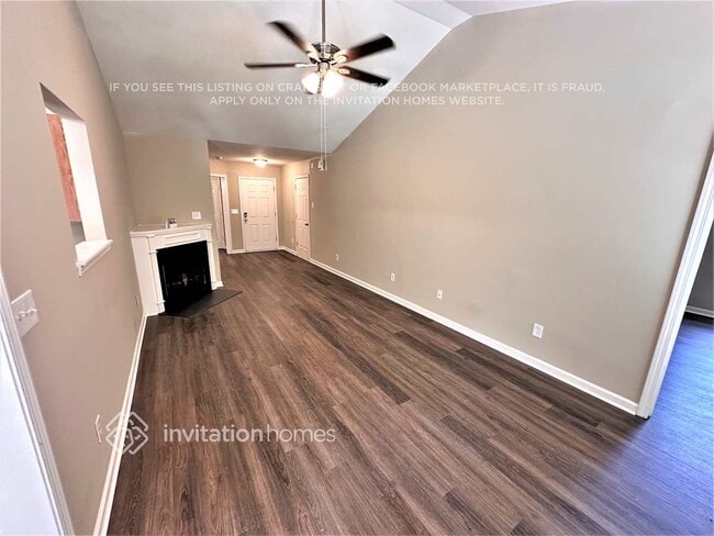 Building Photo - 9340 Dewey Dr