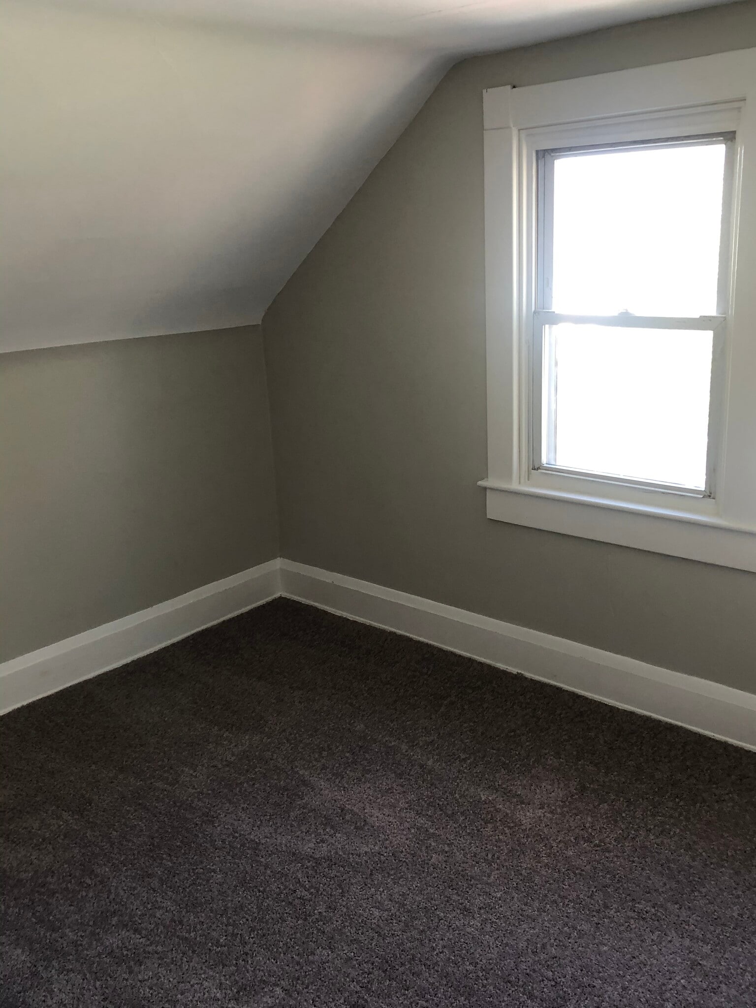 Building Photo - 2920 E Cold Spring Ln