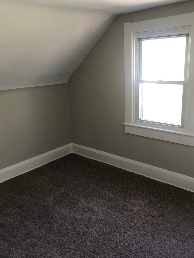 Building Photo - 2920 E Cold Spring Ln