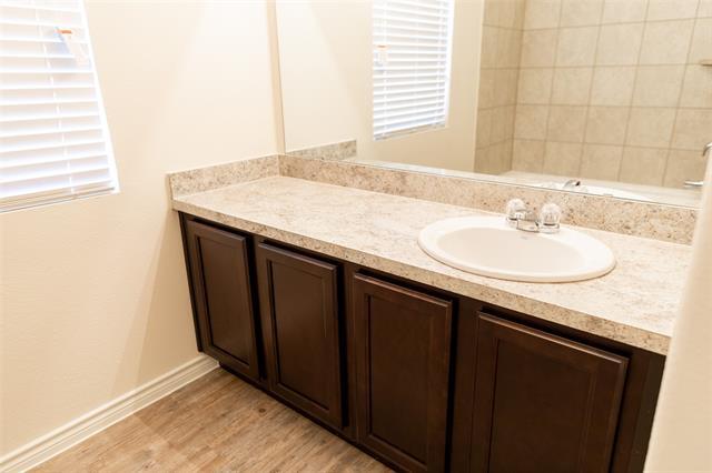 Building Photo - 3106 Robin Rd