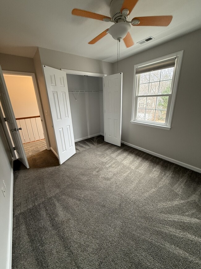 Building Photo - 9228 Pebble Creek Way