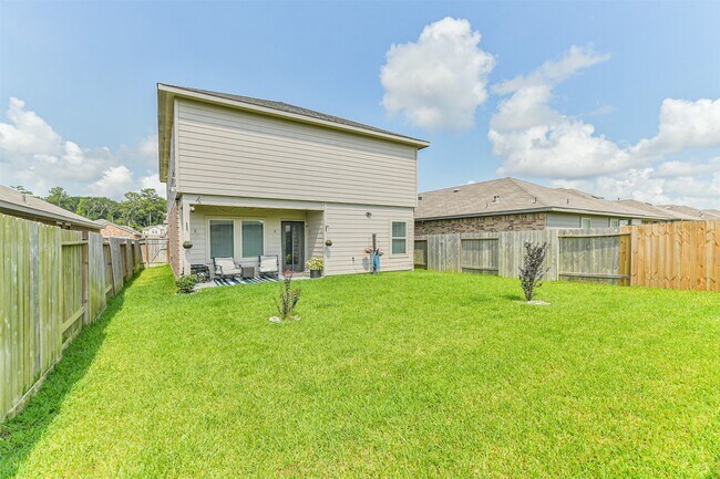 Building Photo - 14793 Hazel Br Dr