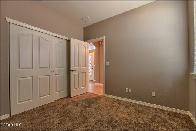 Building Photo - 6560 Westfield Dr
