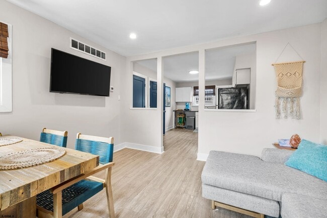 Building Photo - 159 Sheridan Square