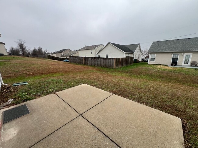 Building Photo - $250 Off First Month's Rent! Nice 3 Bedroom 2 Bath Home in Lavergne - Available Now!
