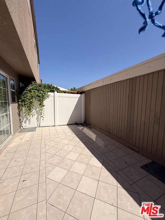 Building Photo - 18110 Killion St