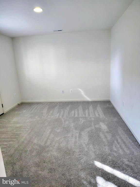 Building Photo - 136 Tuxford Rd