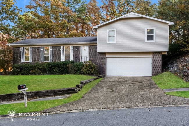 Building Photo - 1401 Jennifer Dr