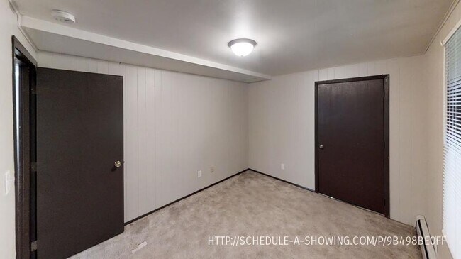 Building Photo - 701 Grove St