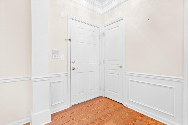 Building Photo - 24 N De Baun Ave