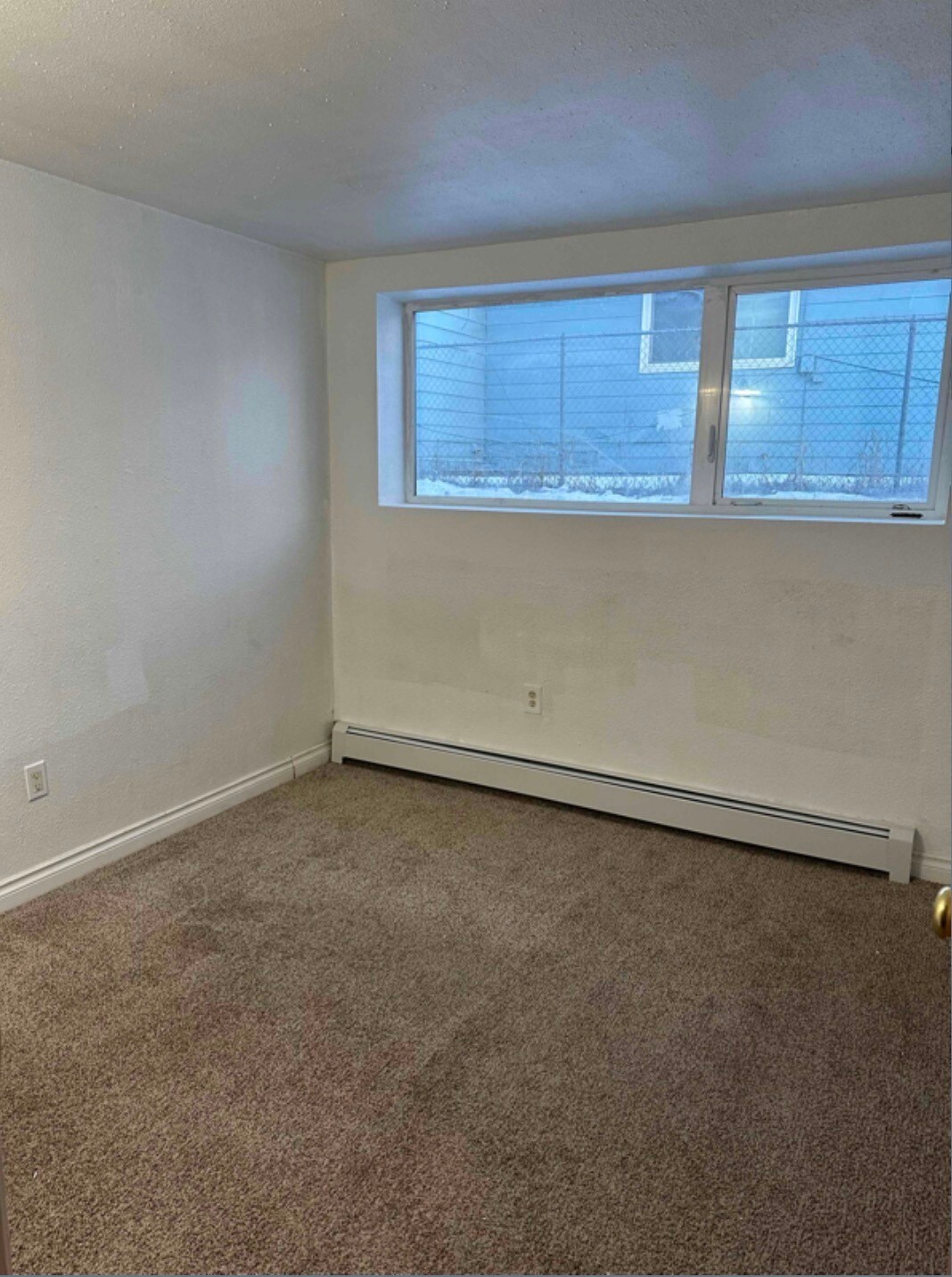 Building Photo - 4027 E 8th Ave