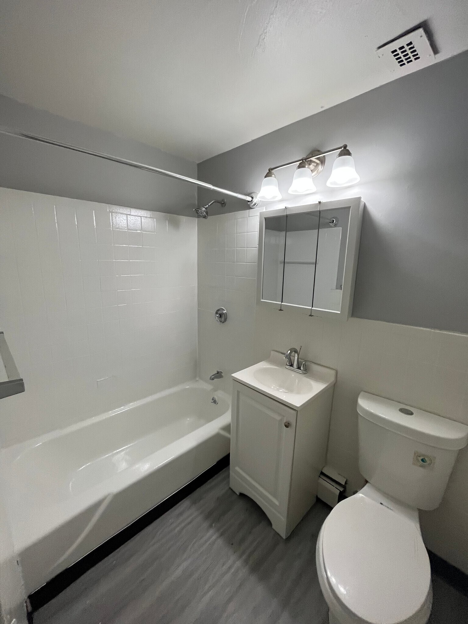 Building Photo - 30 Gillett St