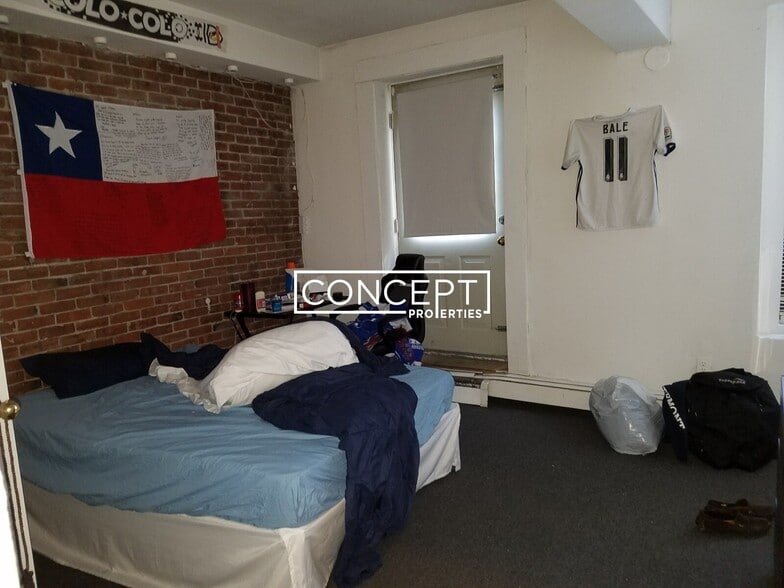 Building Photo - 486 Massachusetts Ave