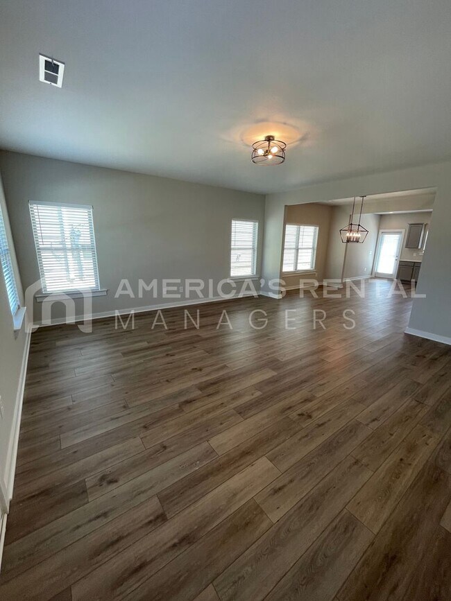 Building Photo - Home for Rent in Cullman, AL!! Available to View Now! DEPOSIT PENDING!