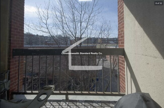 Building Photo - 85 Brainerd Rd