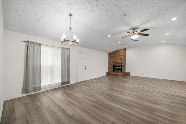 Building Photo - 1815 Millbury Dr