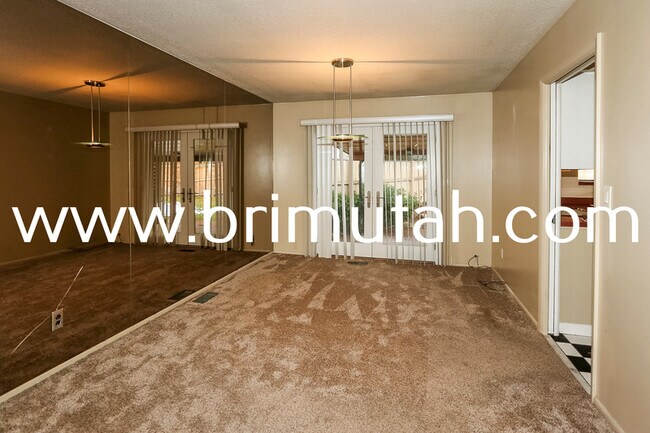 Building Photo - 4717 Naniloa Dr